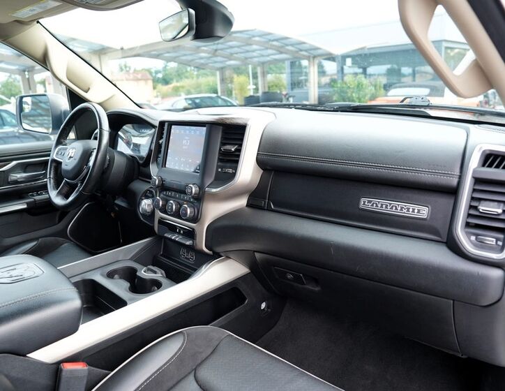 Dodge RAM 1500 26