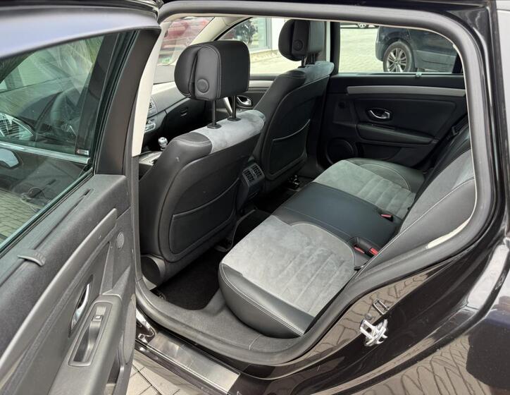 Renault Laguna 12
