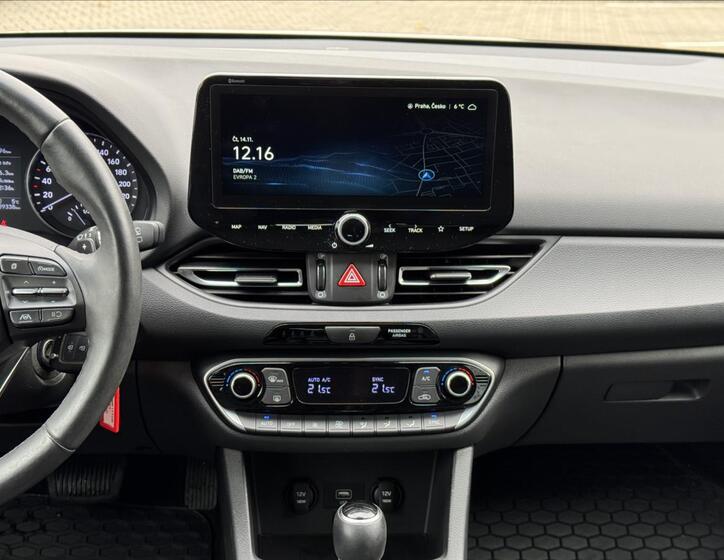 Hyundai i30 12