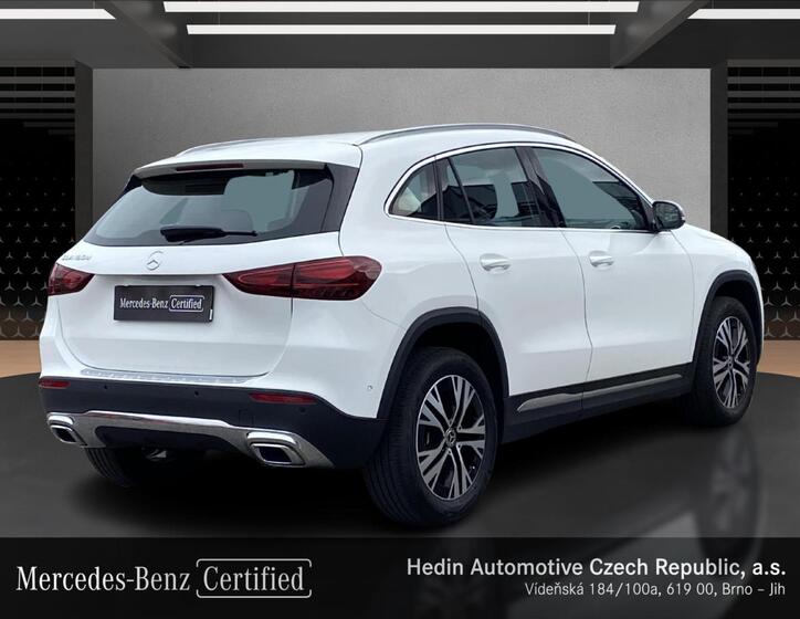 Mercedes-Benz GLA 5
