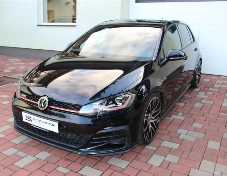 Volkswagen Golf 2