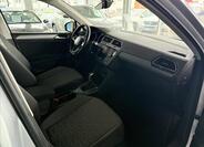 Volkswagen Tiguan 8