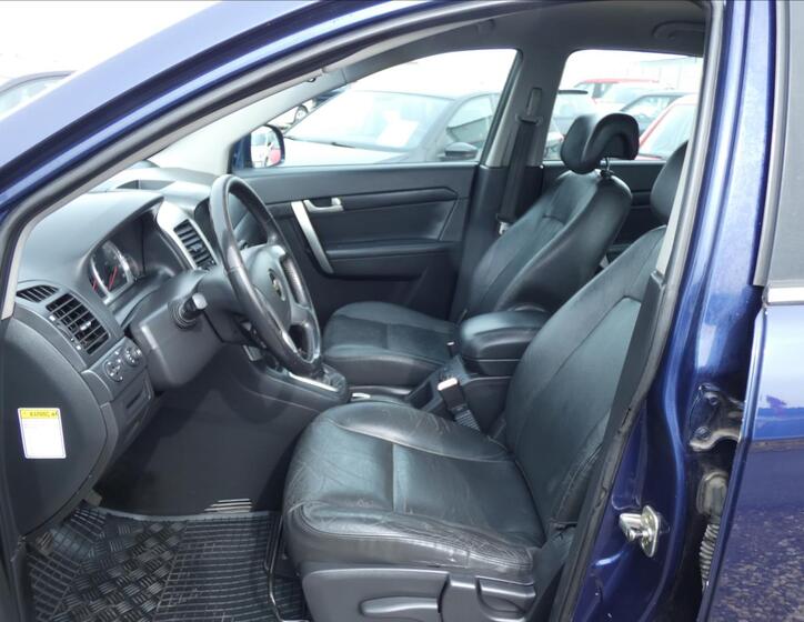 Chevrolet Captiva 8