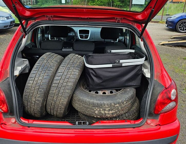Peugeot 206 16