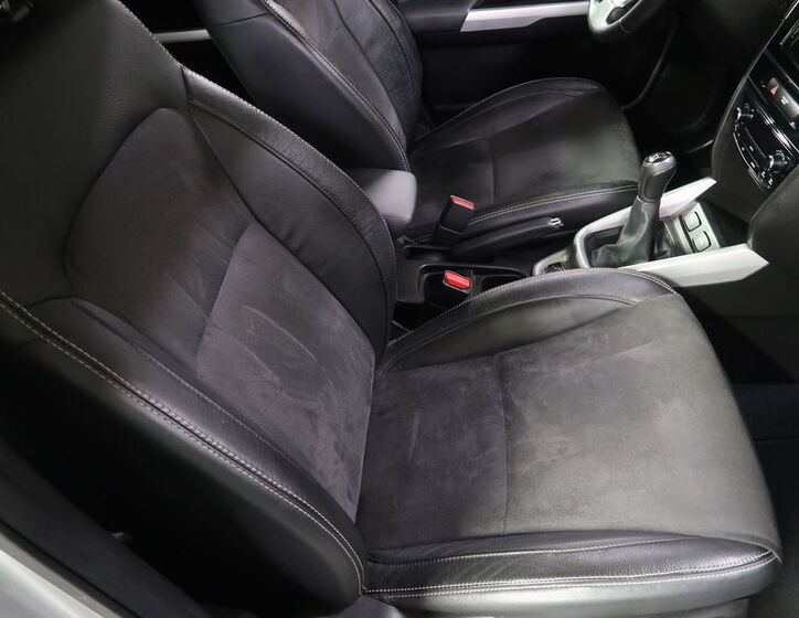 Suzuki Vitara 13