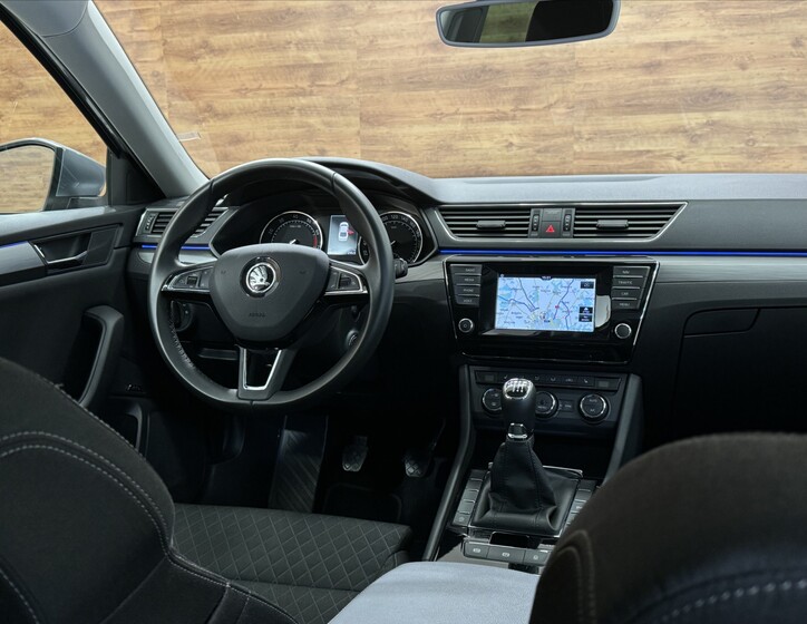 Škoda Superb 10