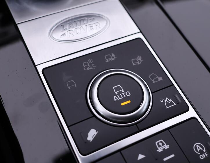 Land Rover Discovery 32