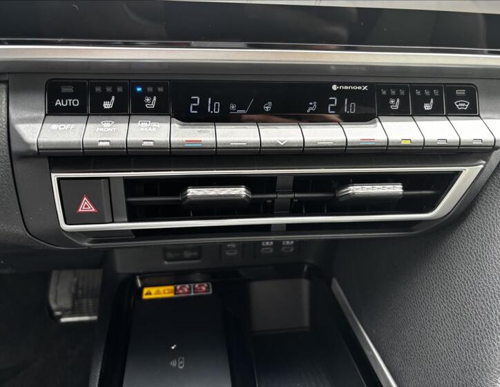 Toyota Camry 17