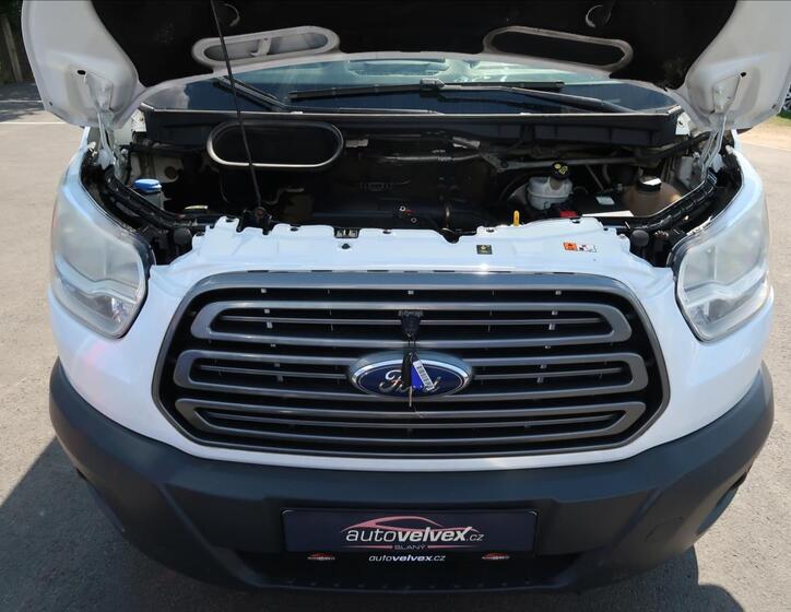 Ford Transit 19