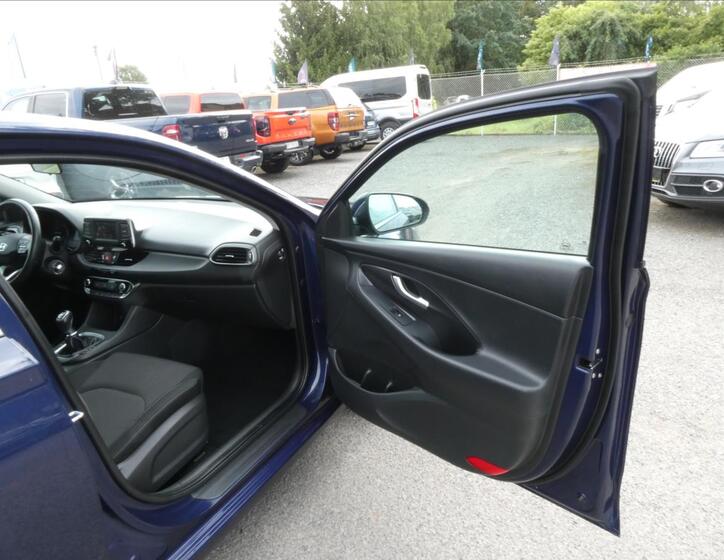 Hyundai i30 23