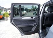 Mercedes-Benz GL 16