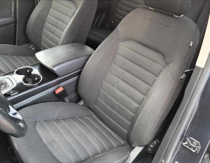 Ford Galaxy 8