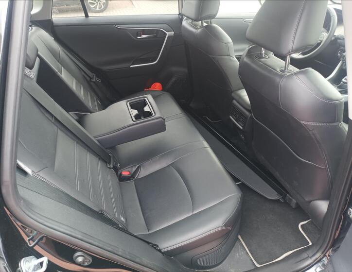 Toyota RAV4 7