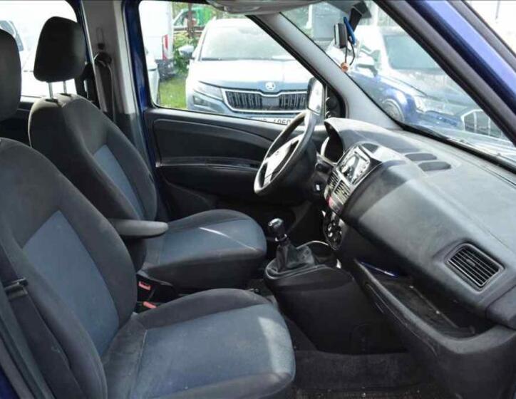 Opel Combo 32