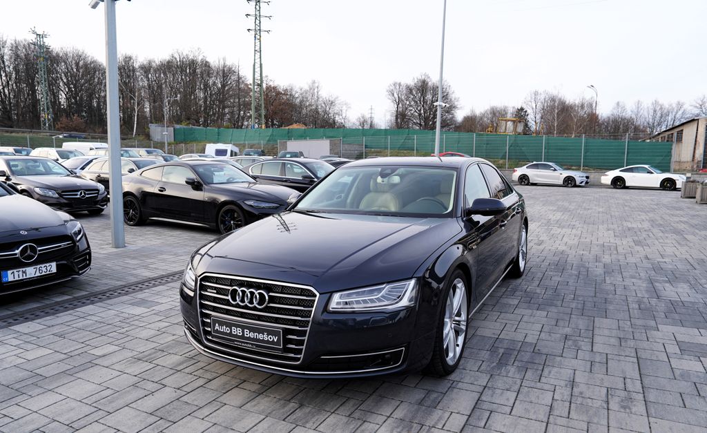Audi A8