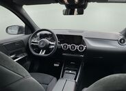 Mercedes-Benz GLA 11