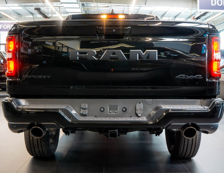 Dodge RAM 4