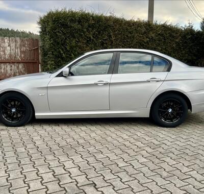 BMW Řada 3 2
