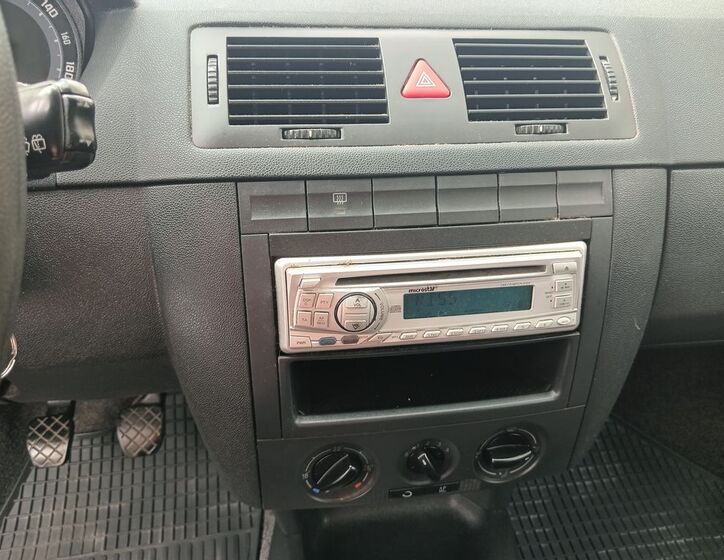 Škoda Fabia 12