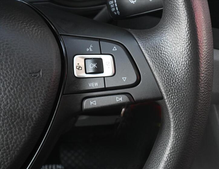 Volkswagen Crafter 18