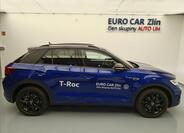 Volkswagen T-Roc 6