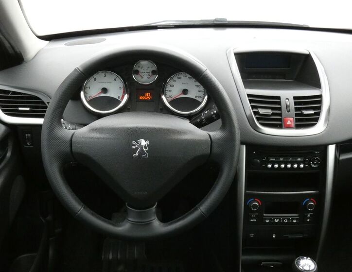 Peugeot 207 28