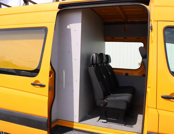Mercedes-Benz Sprinter 8