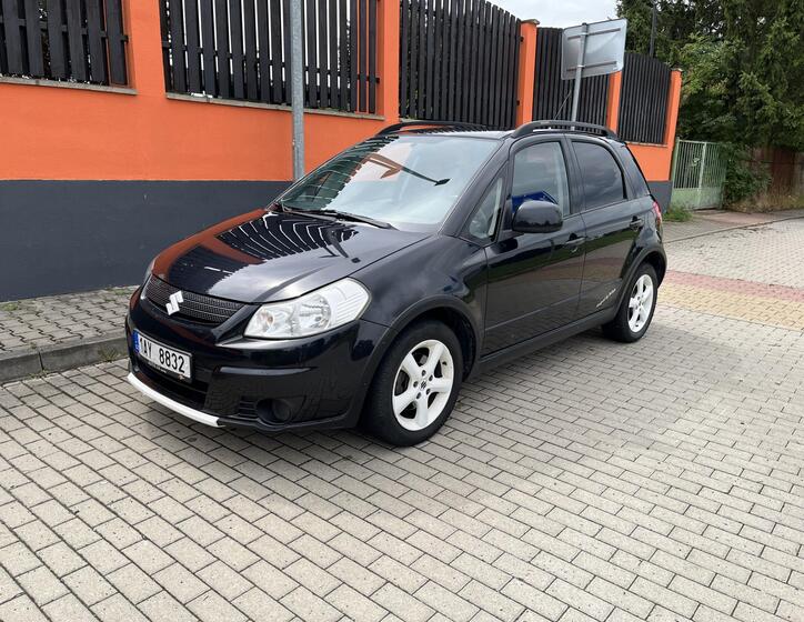 Suzuki SX4 1