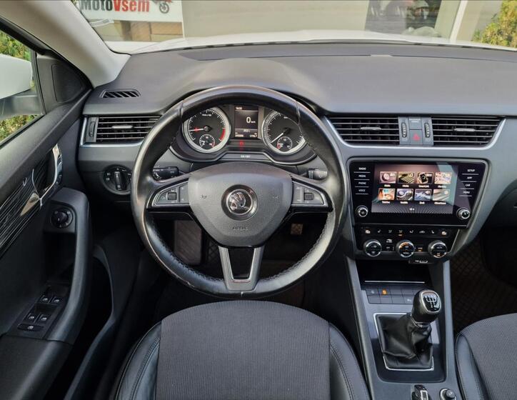 Škoda Octavia 12