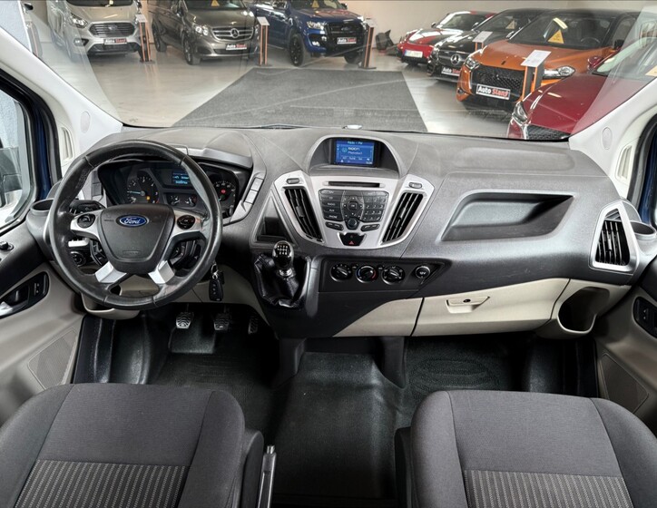 Ford Transit Custom 13