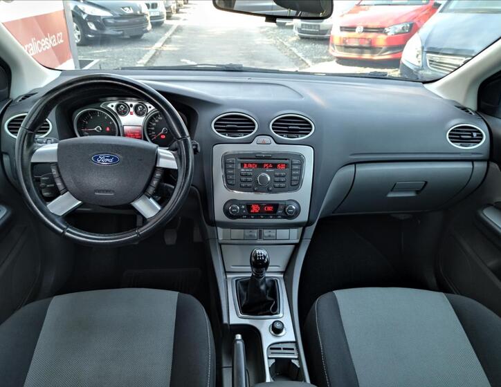 Ford Focus 10