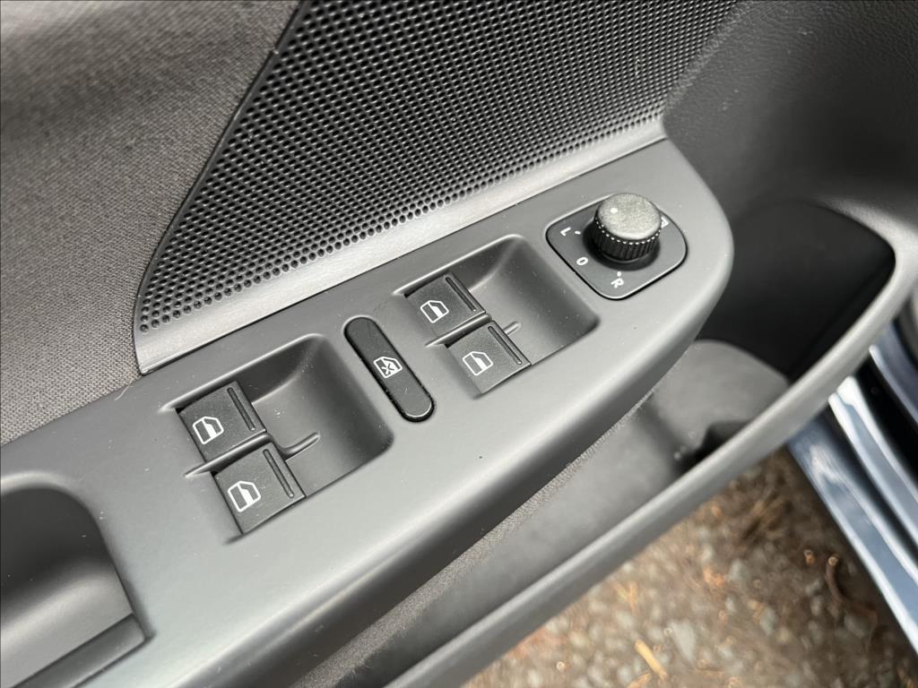 Volkswagen Golf 12