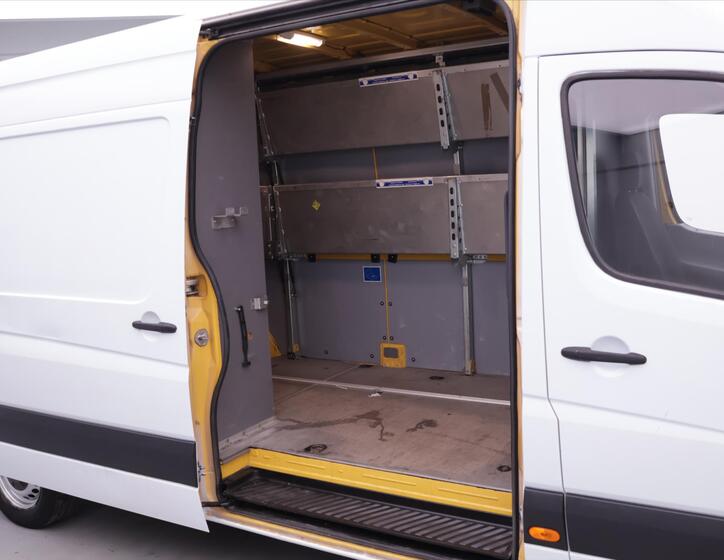 Mercedes-Benz Sprinter 14