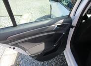 Volkswagen Golf 10