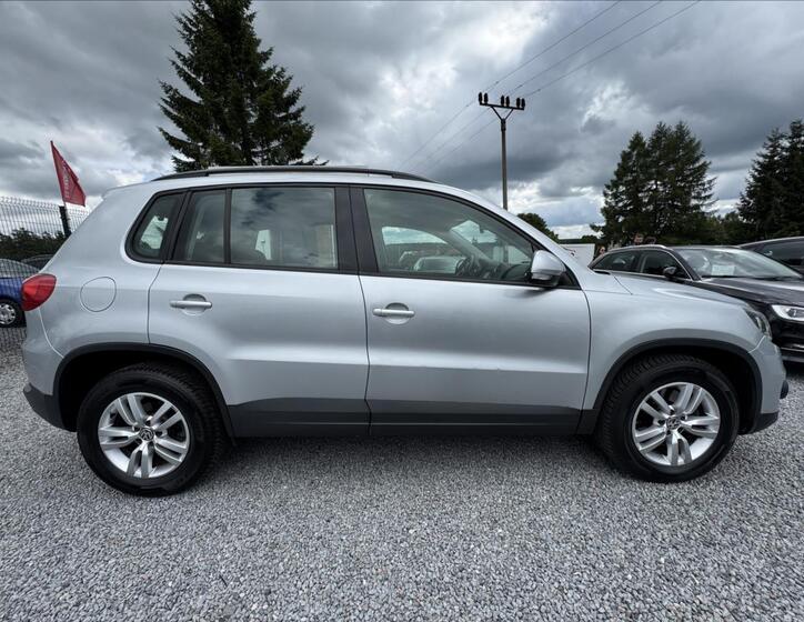 Volkswagen Tiguan 8