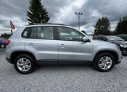 Volkswagen Tiguan 8
