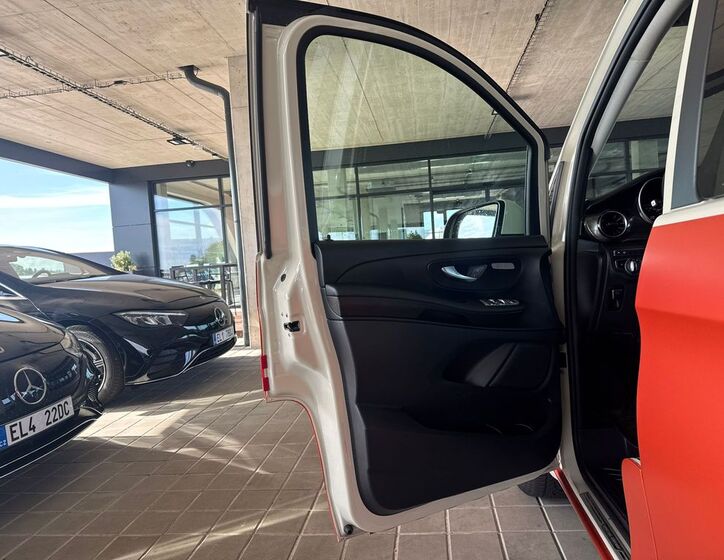 Mercedes-Benz EQV 9