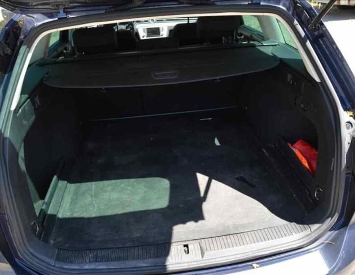 Volkswagen Passat 25