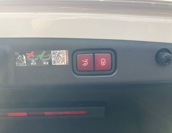 Mercedes-Benz Třídy E 27