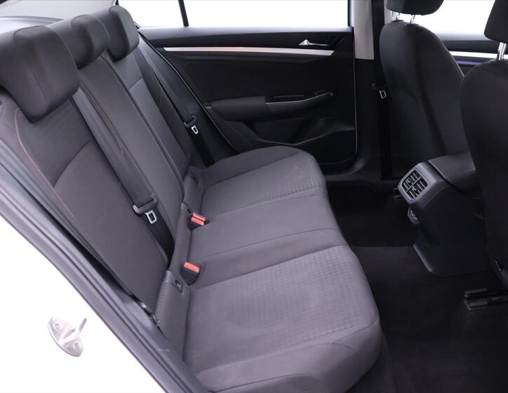 Volkswagen Bora 15