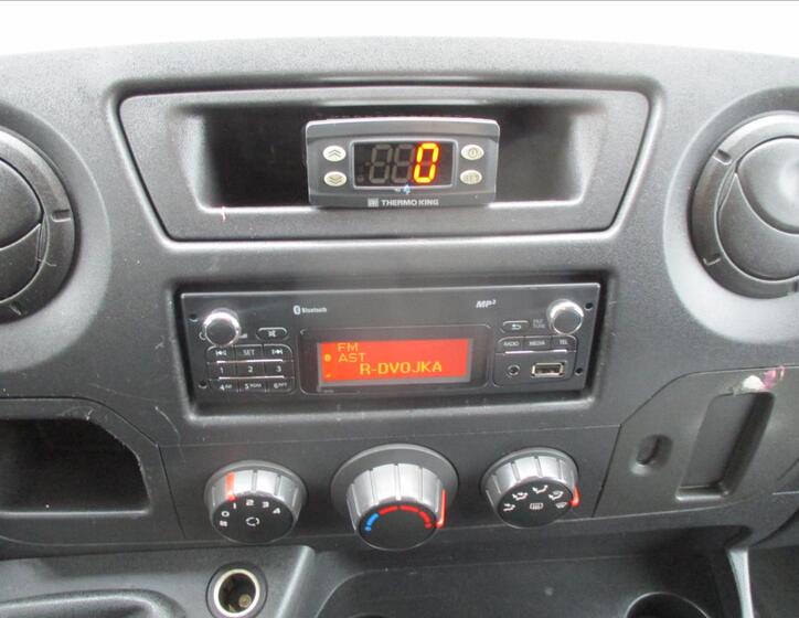Renault Master 12