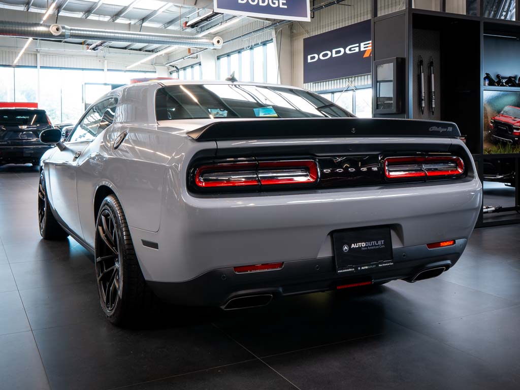 Dodge Challenger