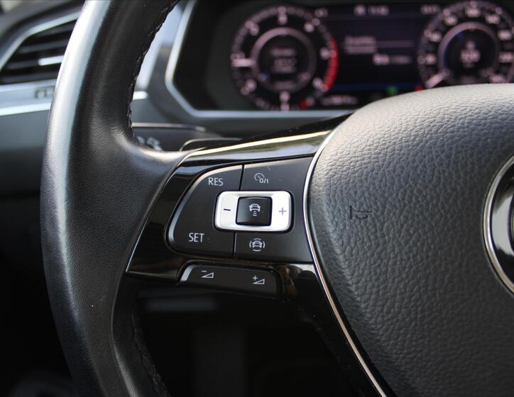 Volkswagen Tiguan 16