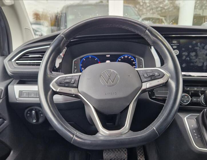 Volkswagen Multivan 19