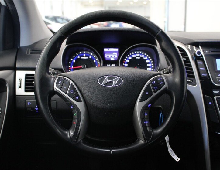 Hyundai i30 9