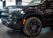 Jeep Grand Wagoneer 14