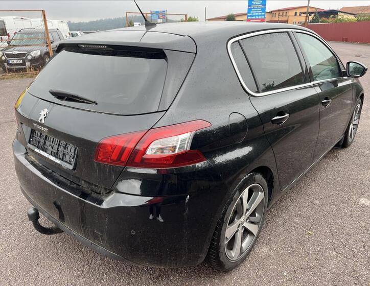 Peugeot 308 6