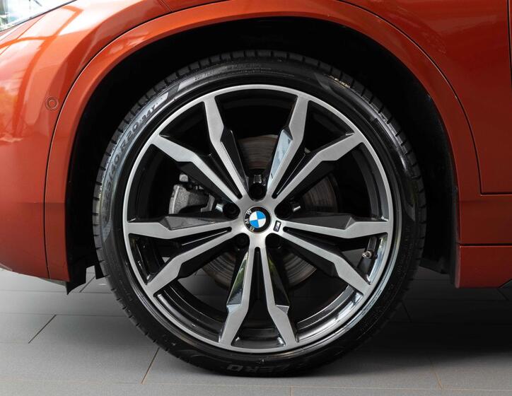 BMW X2 8