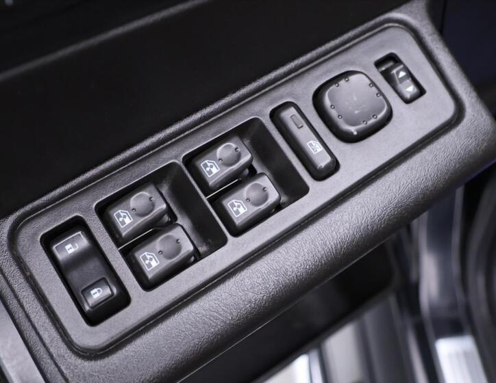 Hummer H2 17