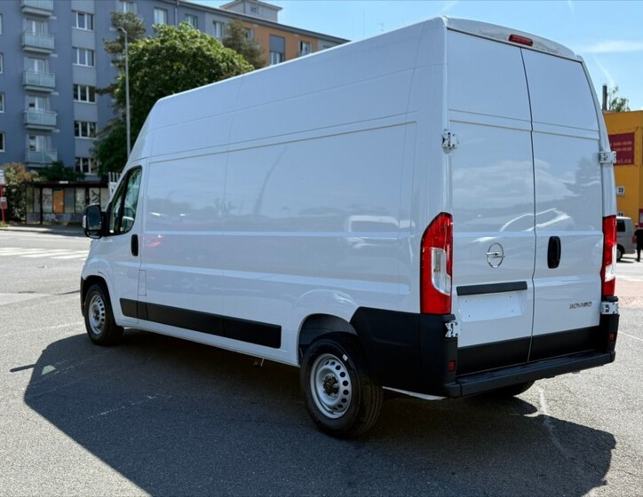 Opel Movano 4